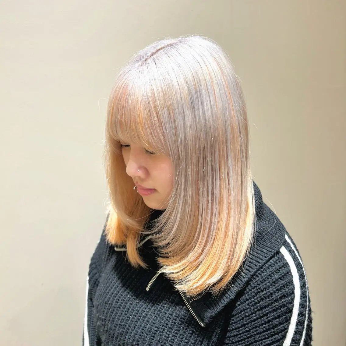 セミロング カラー ラベンダーカラー オレンジ ヘアカラー トリートメント miwa♡暖色カラー 盛れる顔周り.ヘアメのヘアスタイル
