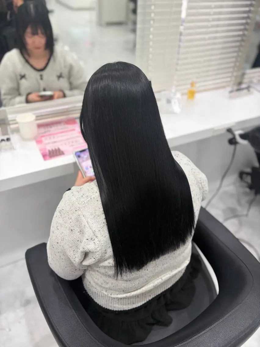 ロング カット 縮毛矯正 韓国トレンドヘア🤍 Chima🤍のヘアスタイル