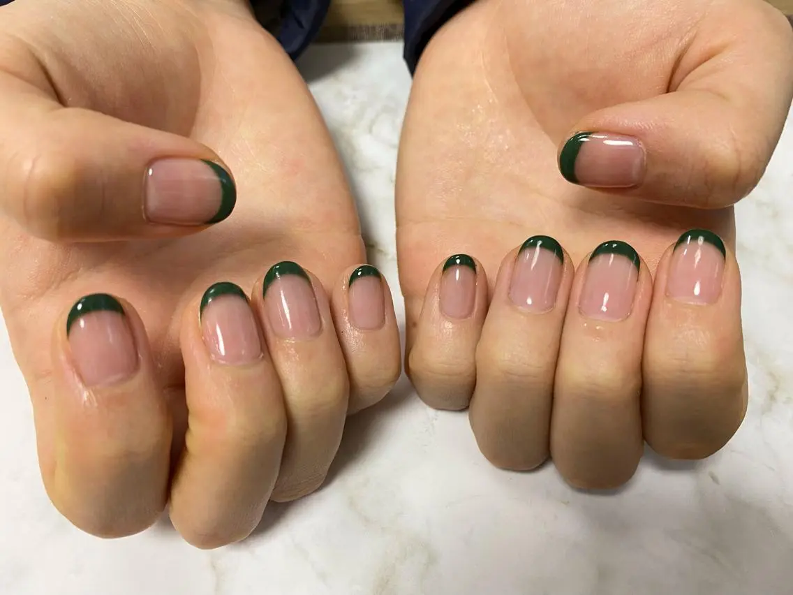 ネイル フレンチネイル mogunail &blowのネイルデザイン