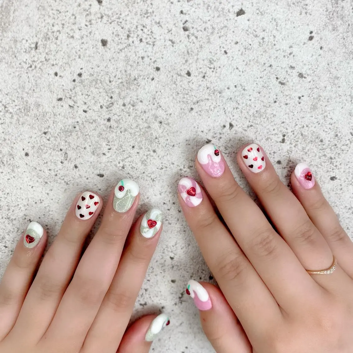 ミディアム カラー パーマ ヘアアレンジ メンズ キッズ ネイル マツエク・マツパ ハート 夏ネイル ハンドネイル Salon Ｋのネイルデザイン