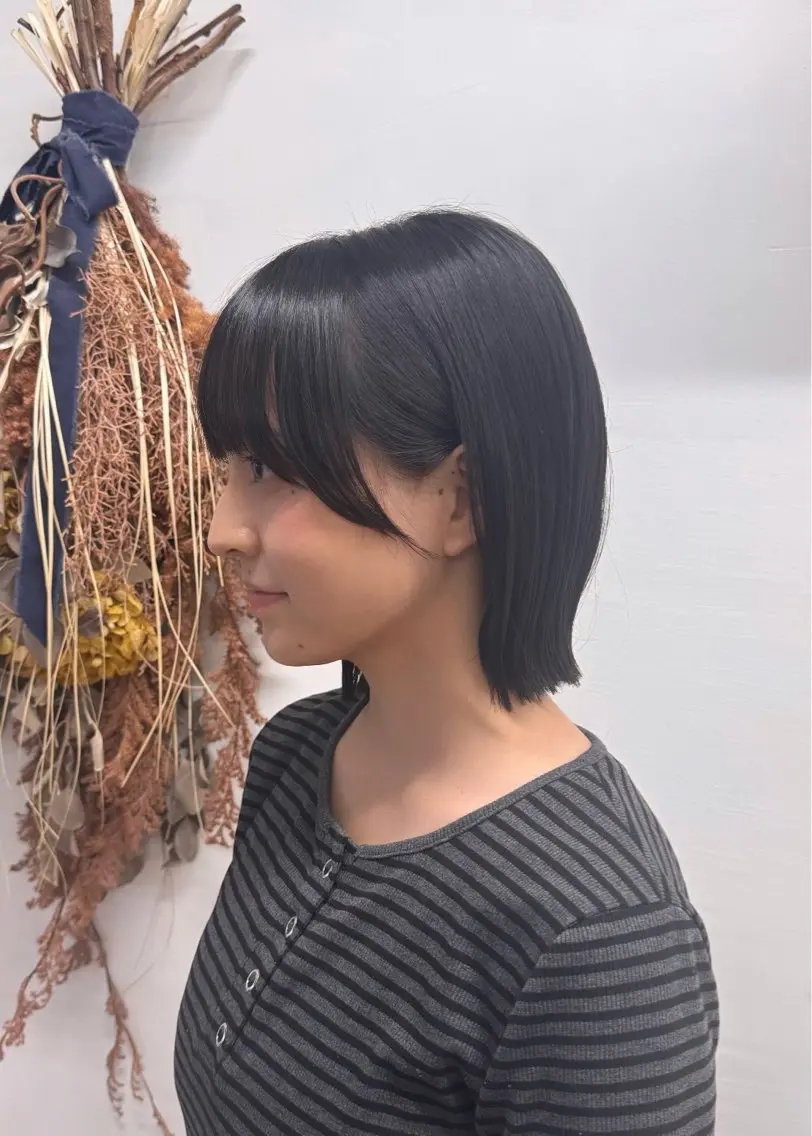 ミディアム ボブ 外ハネヘア 杉本 麗のヘアスタイル