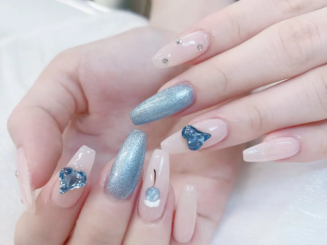 ネイル チークネイル 成人式 フレンチネイル グラデーション 氷ネイル・うるうるネイル ハンドネイル DUO MI nail salonのネイルデザイン