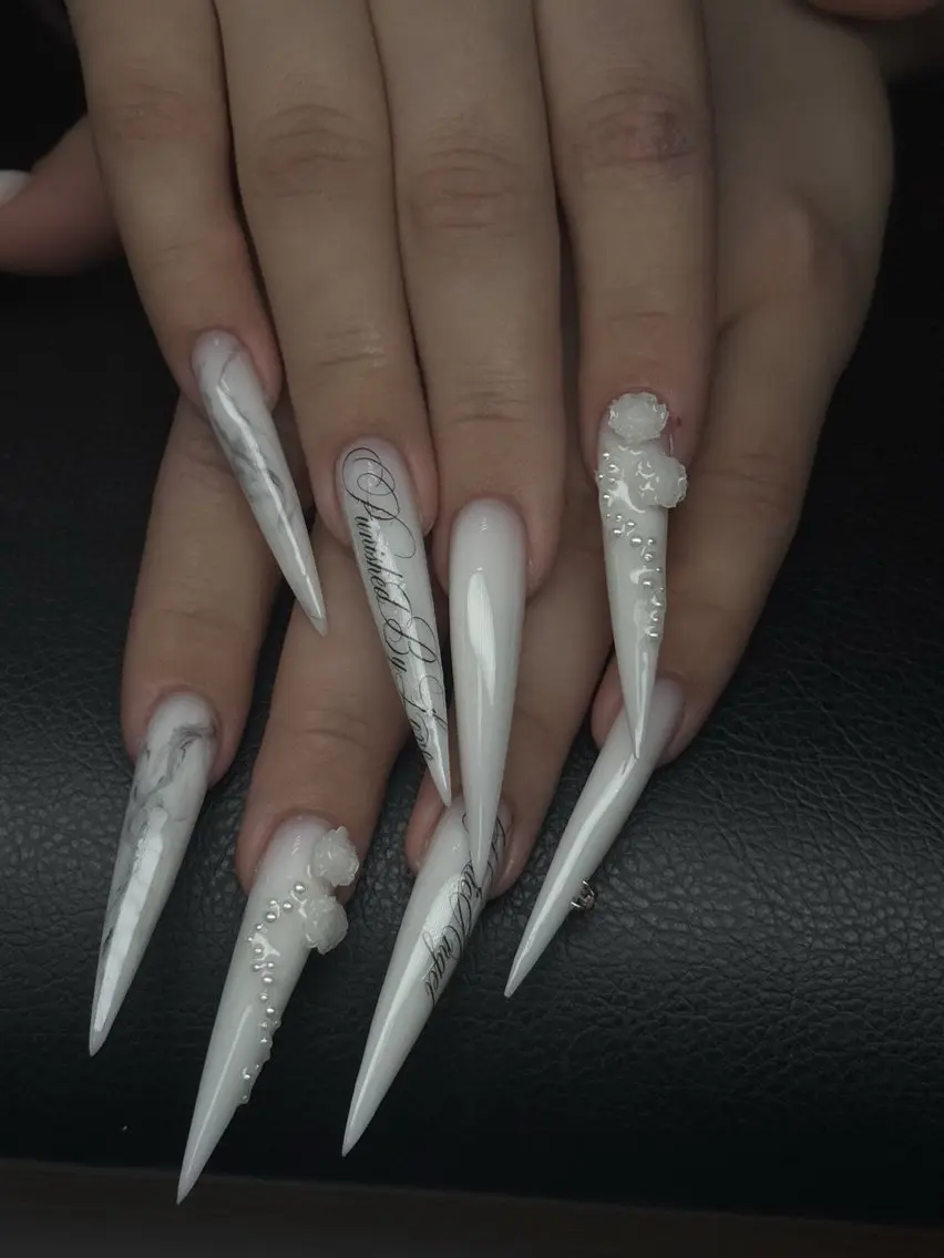 ロング カラー T&D NailSalonのネイルデザイン
