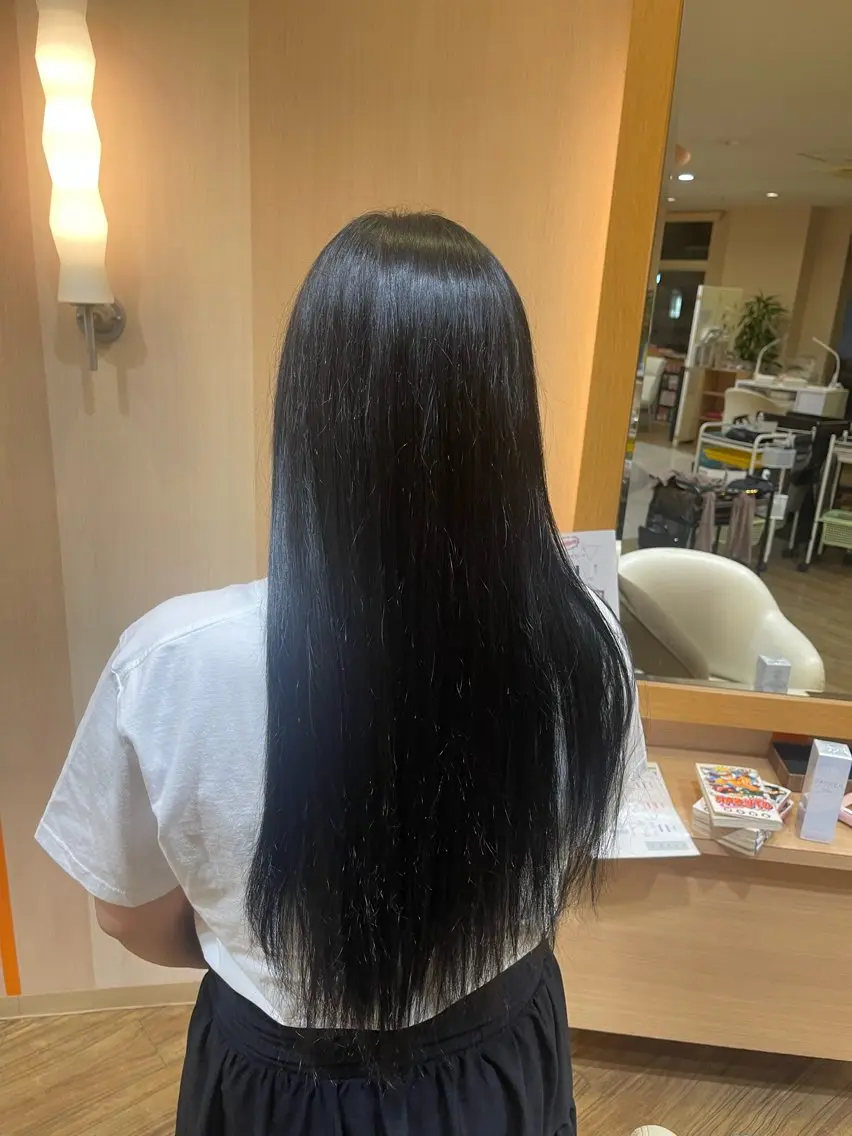 ロング ヘアカラー 寺田 詩のヘアスタイル