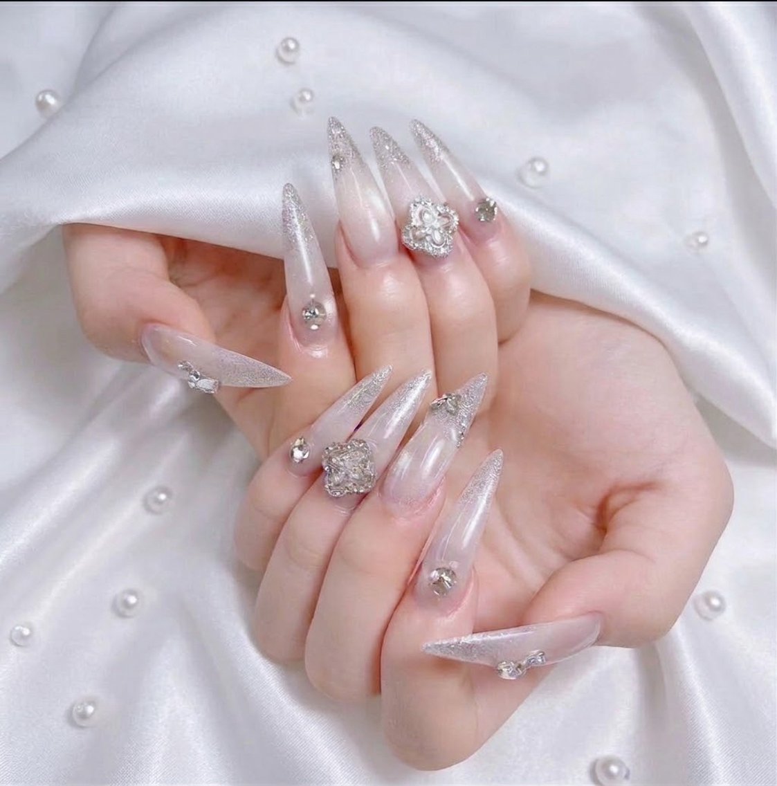 ロング 韓国風ヘア ロング ハンドネイル ハンドケア CHIBI NAIL SALON 船橋のネイルデザイン