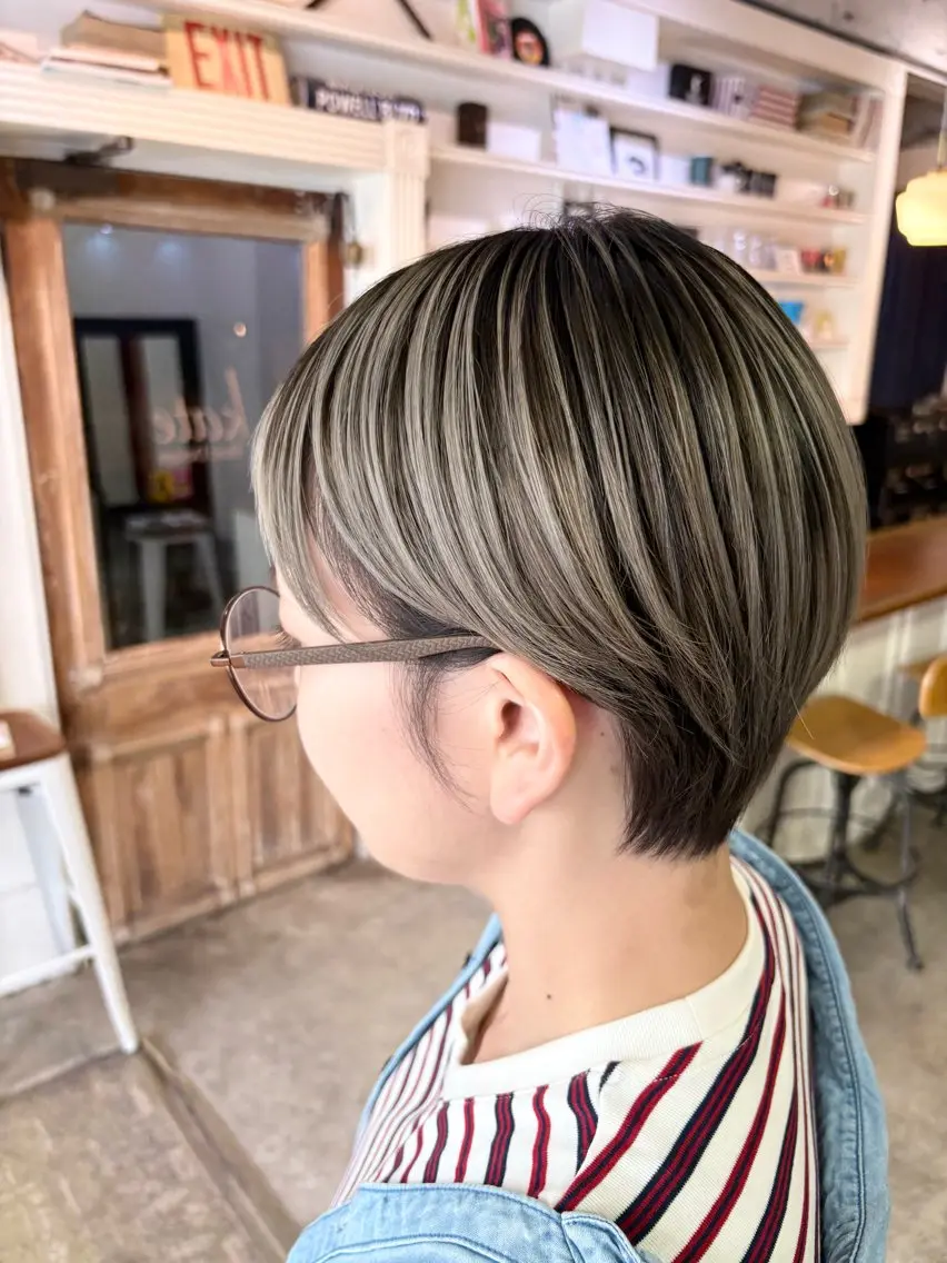 ショート ショートヘア ヘアカラー トリートメント 山崎 澪 レイヤーカット/大宮のヘアスタイル