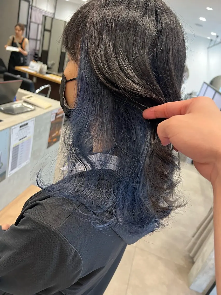 セミロング カラー ブルーカラー ブランシェ小幡駅前店 森樹のヘアスタイル