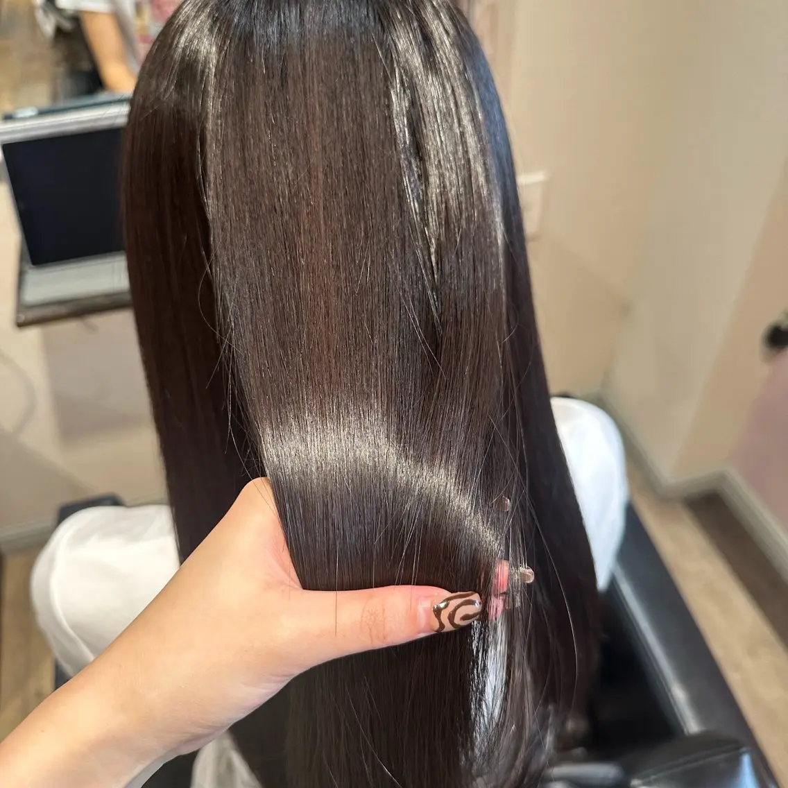 ロング 柔らかいbeige ￤韓国￤🩰マユ🩰のヘアスタイル