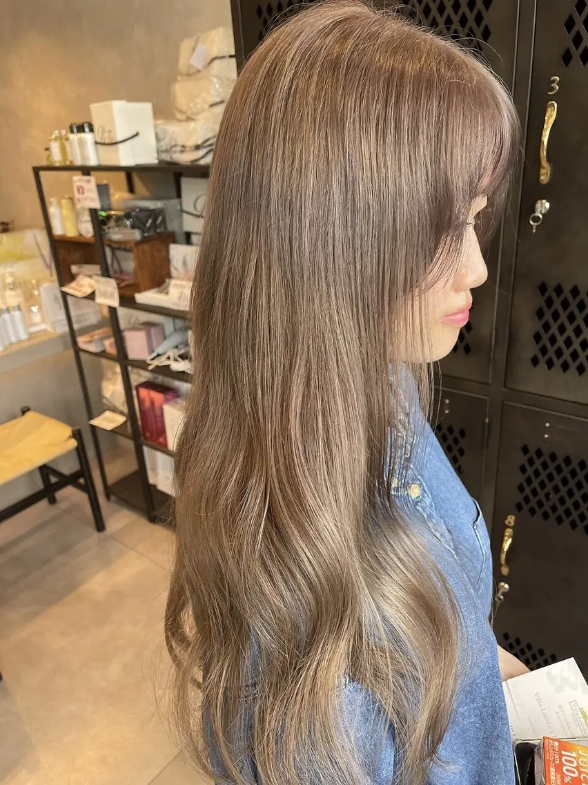 カラー koharu /豊川/Lissのヘアスタイル