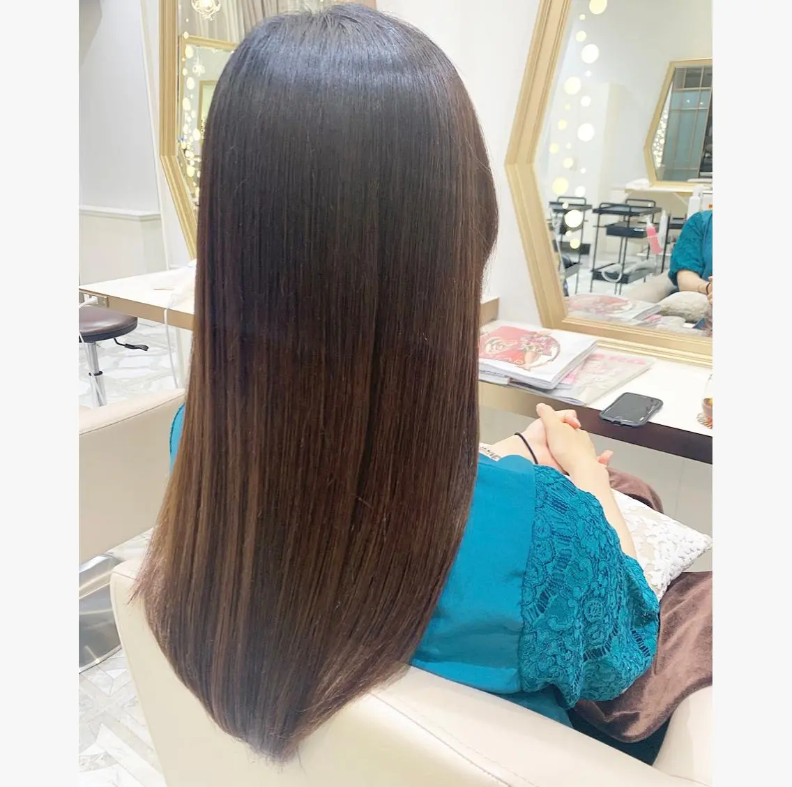 ロング カット 縮毛矯正 トリートメント 💙美髪救世主💙 関華蓮のヘアスタイル