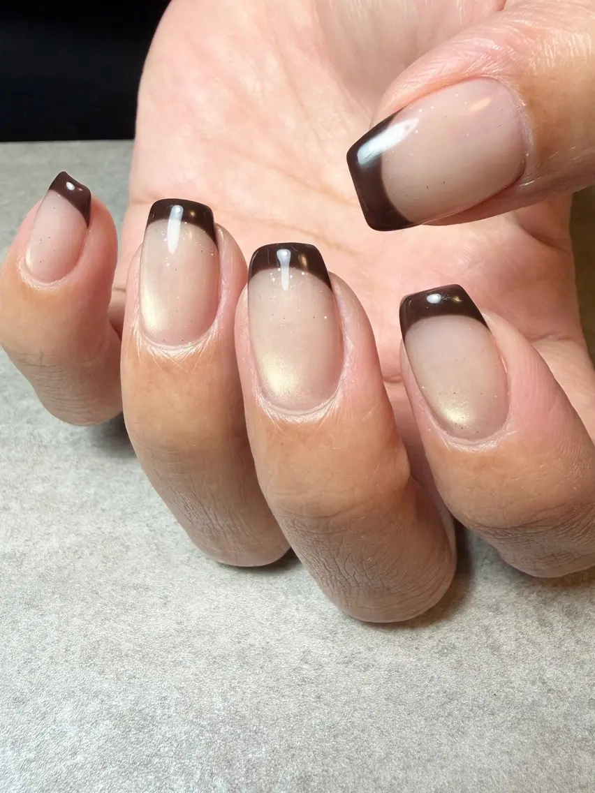 ネイル ブラウン フレンチネイル ハンドネイル Solo nail -ソロネイル-のネイルデザイン