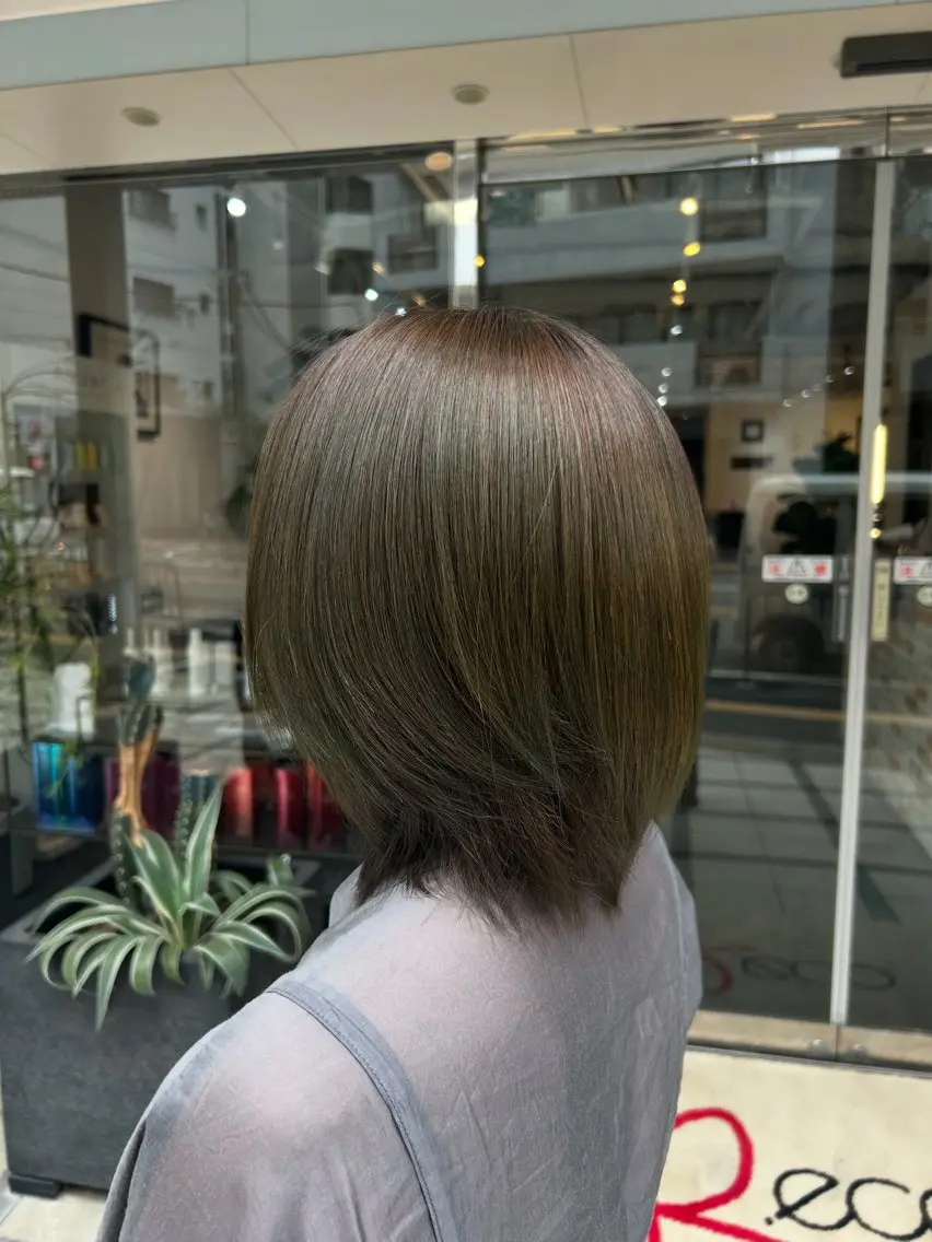 カラー オリーブカラー 西村 優那のヘアスタイル