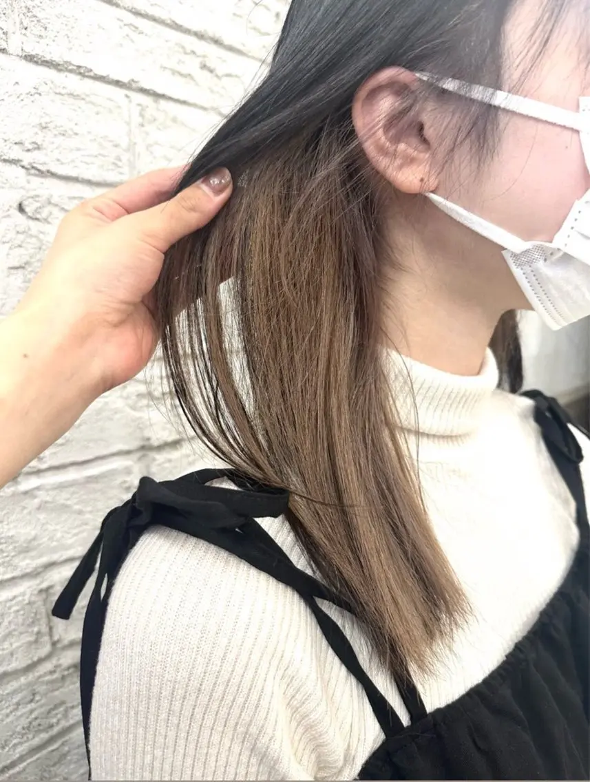 🎀【平日限定】🎀インナーカラー➕トリートメントの写真