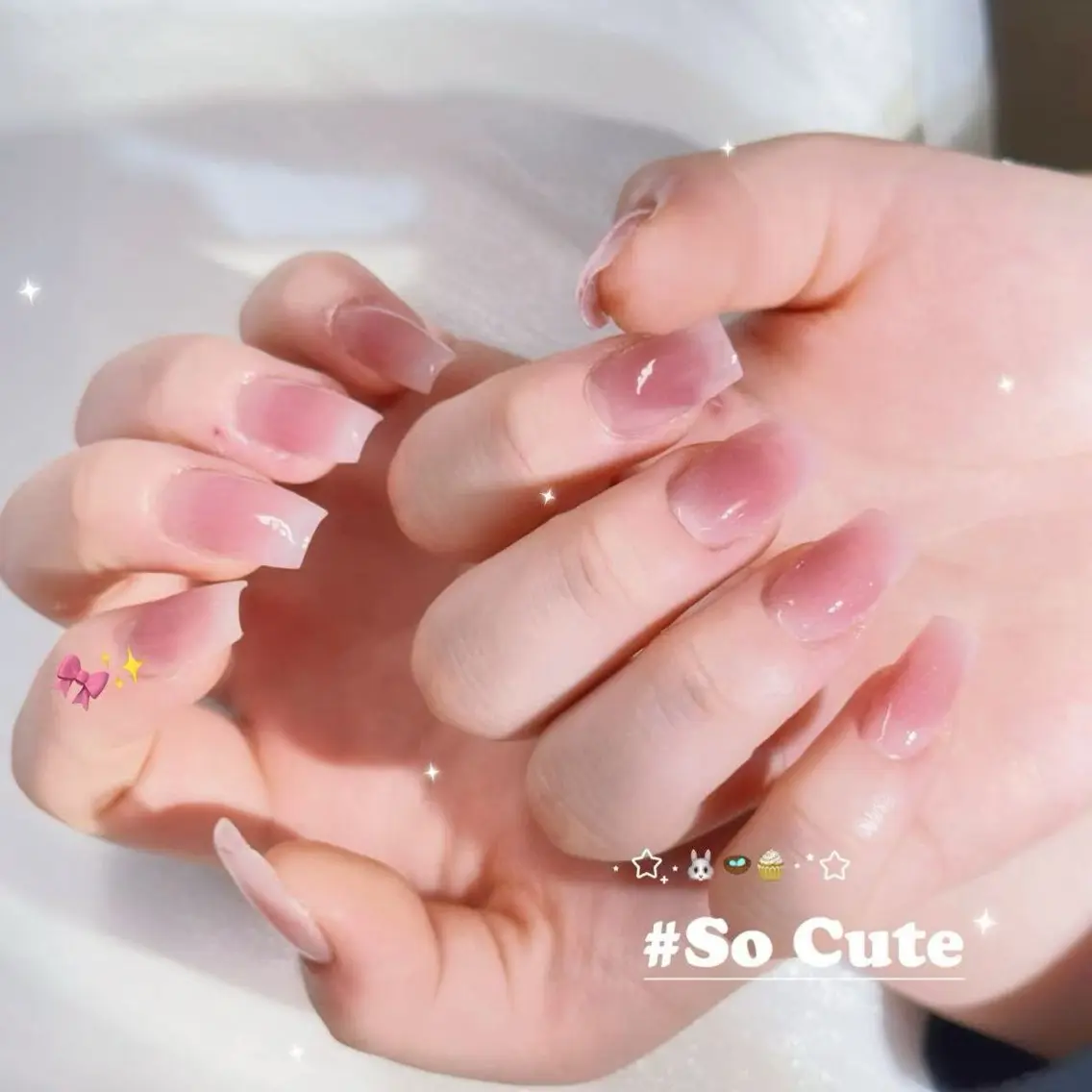 ネイル チークネイル 長さ出し フラワーネイル フレンチネイル ガーリー sun nail池袋 モデル募集のネイルデザイン