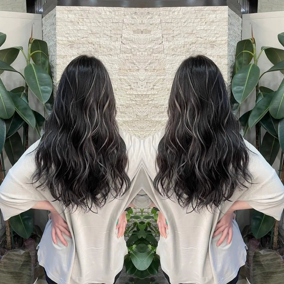 セミロング ヘアカラー Y Uのヘアスタイル