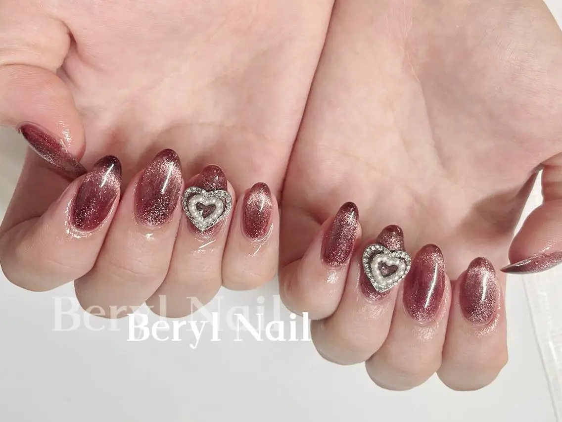 ミディアム ネイル Beryl Nail 新大久保のネイルデザイン