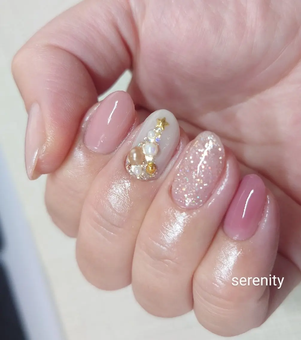 ネイル ピンク 冬ネイル クリスマス nail  serenityのネイルデザイン