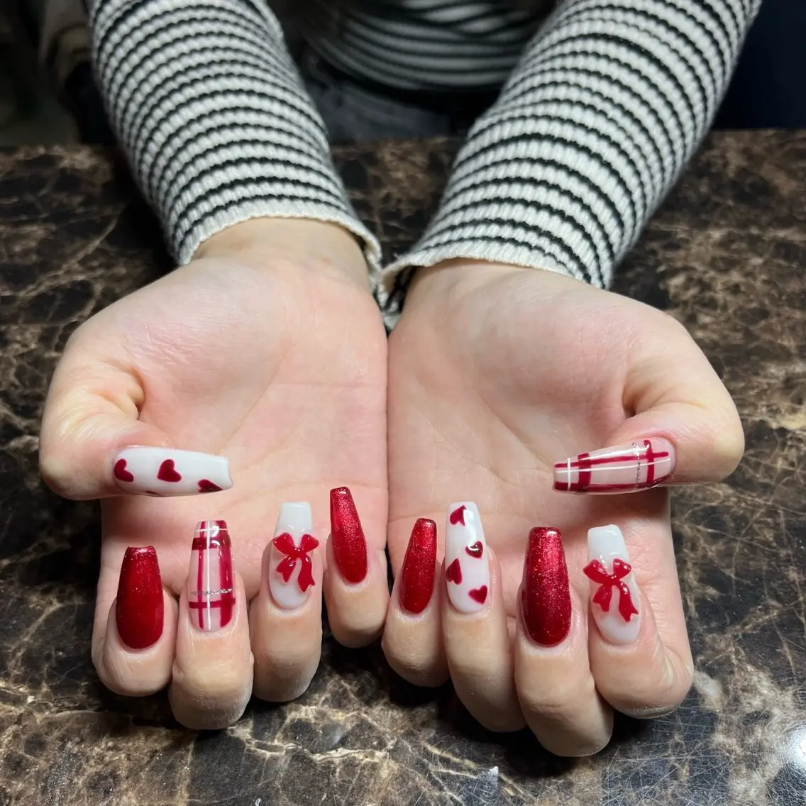 ネイル ハンドネイル IROHA nail Ami🐊🎀のネイルデザイン