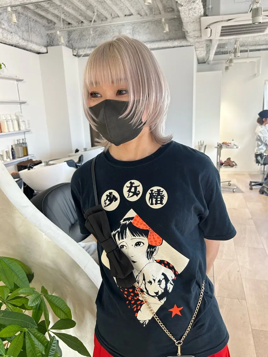 ショート レイヤーカット ウルフカット カット ヘアカラー SAEKI【ior 】北千住店ブリーチのヘアスタイル