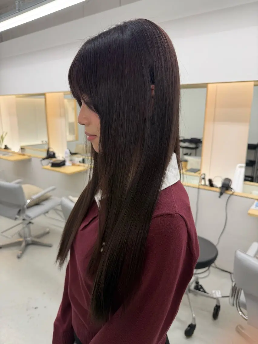 ロング ヘアカラー トリートメント 湯浅 葵のヘアスタイル