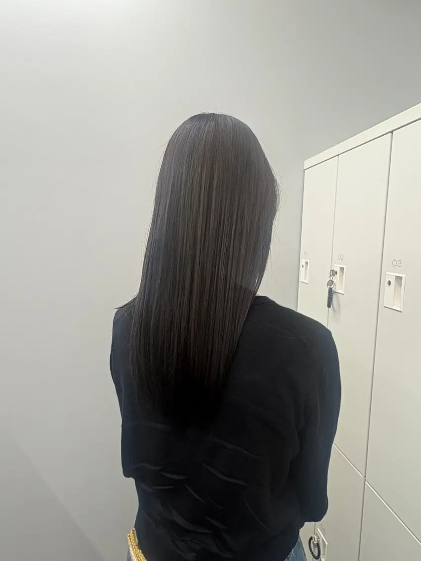 ロング カラー 透明感カラー ヘアカラー MIU ROCCO3rdのヘアスタイル
