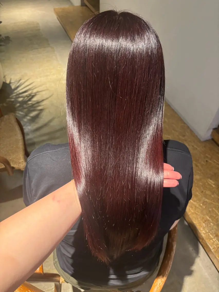 ロング カラー ブリーチ ダブルカラー ブリーチなしカラー レッドカラー えんぐちとも／透明感 カラー／博多ボブのヘアスタイル