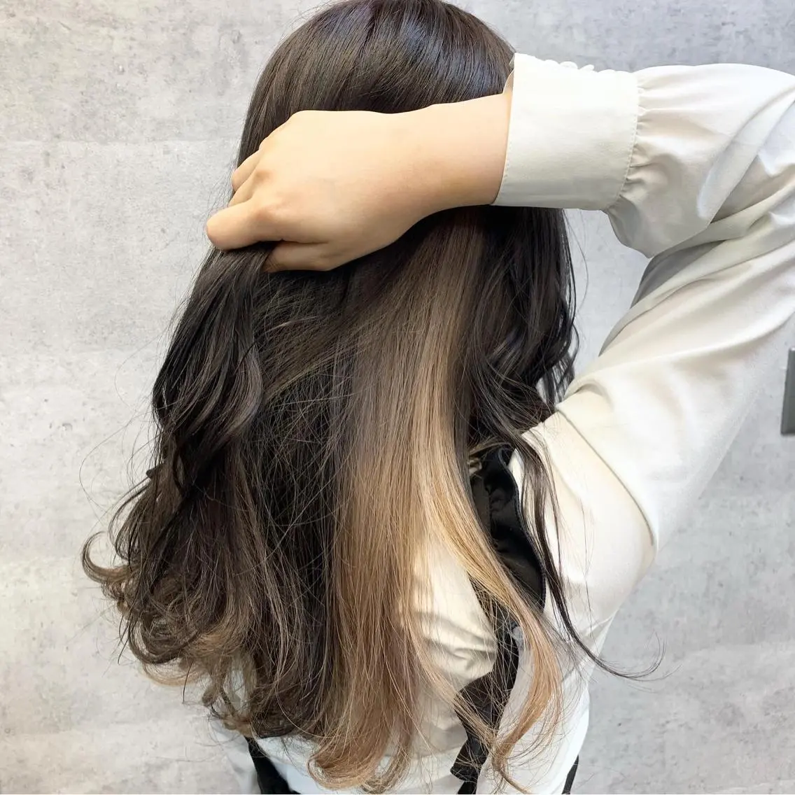 ロング カラー ベージュカラー 今野 美栄のヘアスタイル