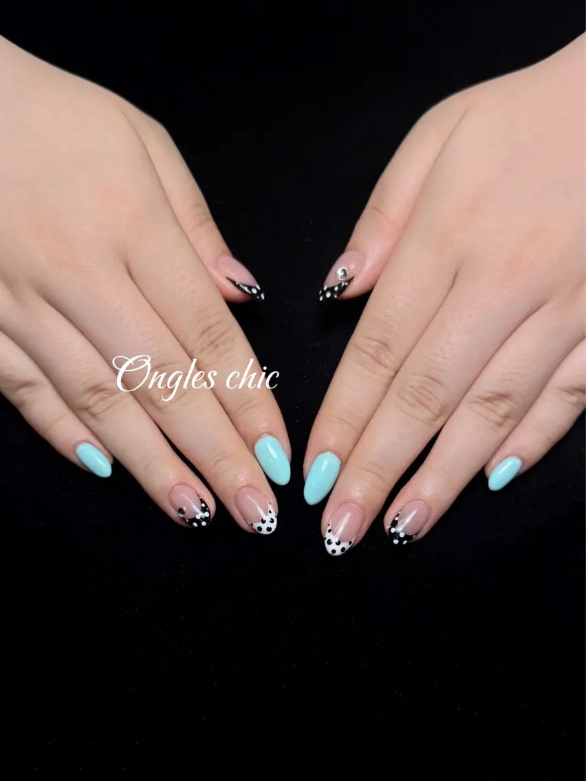 ネイル ハンドネイル ongles chicのネイルデザイン