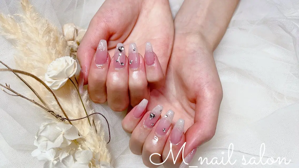 ネイル シンプルネイル M_ nail salonのネイルデザイン