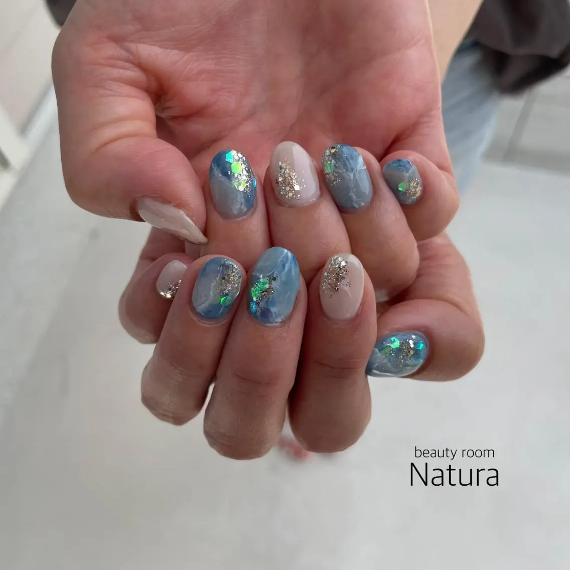 ネイル マツエク・マツパ アイブロウ ハンドネイル beautyroom Naturaのネイルデザイン