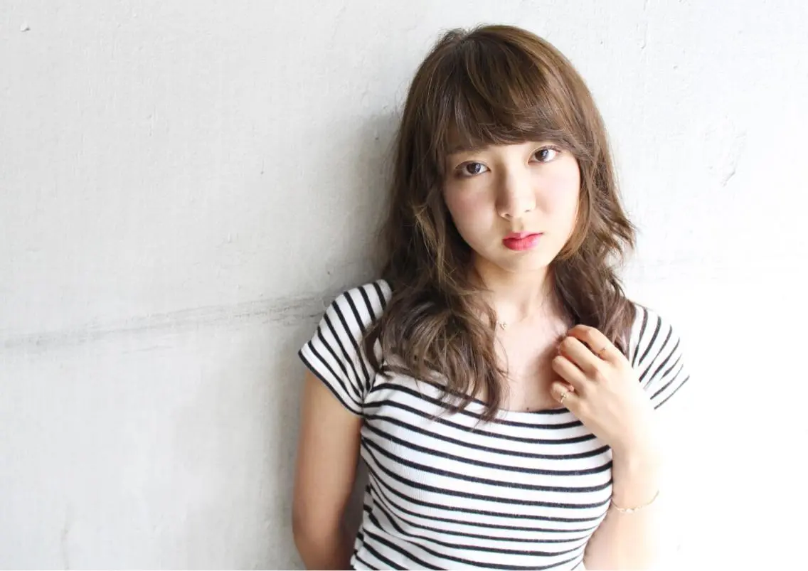 セミロング 桑名 淳のヘアスタイル