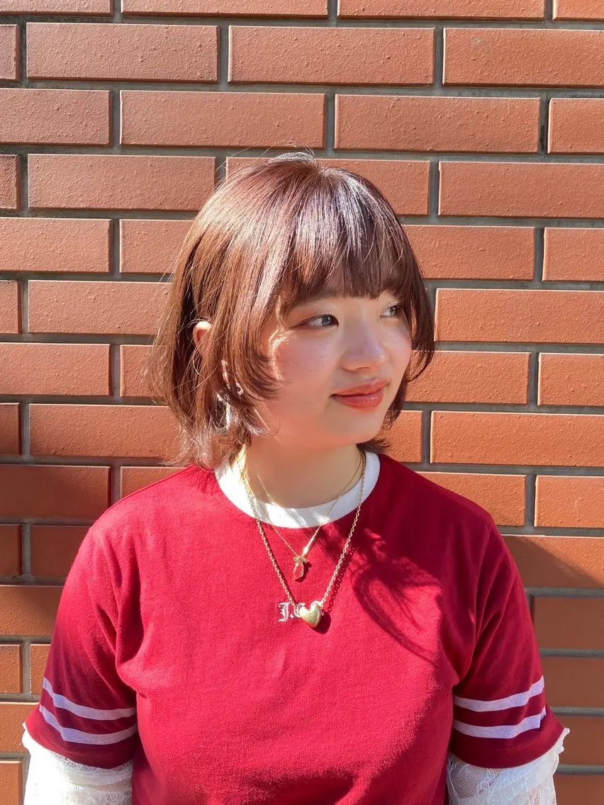 ミディアム 顔周りカット レイヤーカット ウルフカット 氏家 桜のヘアスタイル