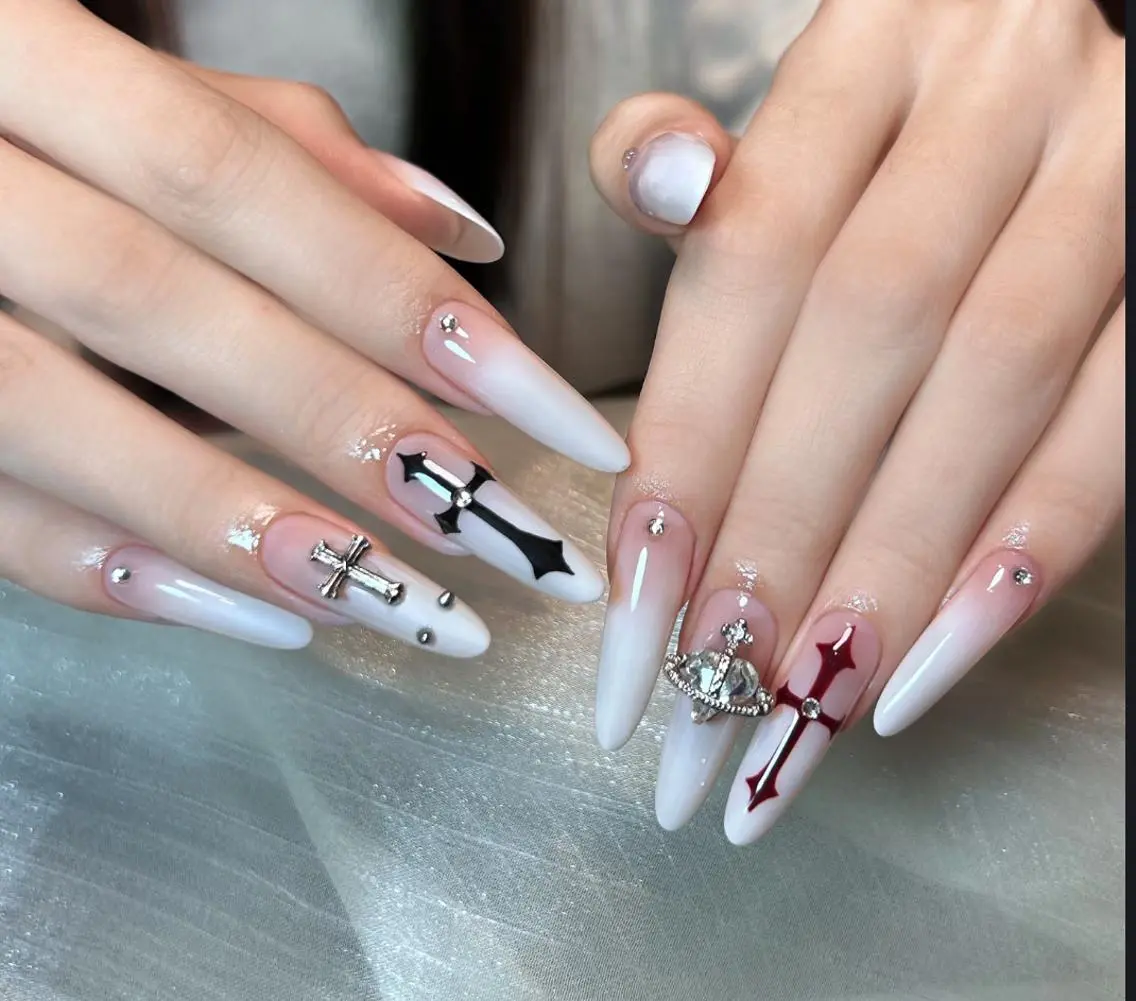ネイル ハンドネイル ハンドケア 🍑 momo_nailのネイルデザイン