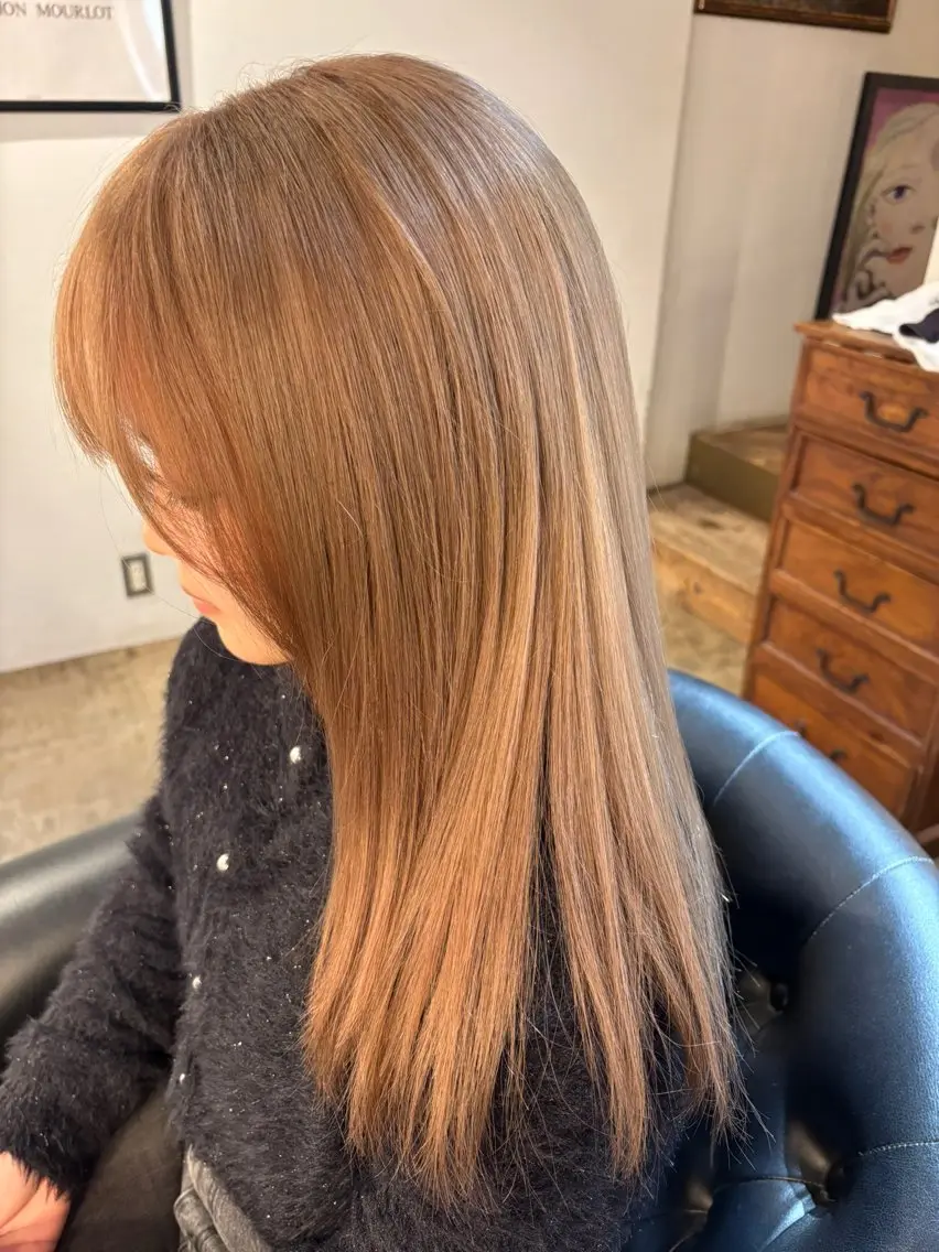 ロング カラー ベージュカラー ミルクティーベージュ 🌀メンズパーマ🌀 平川海夢のヘアスタイル