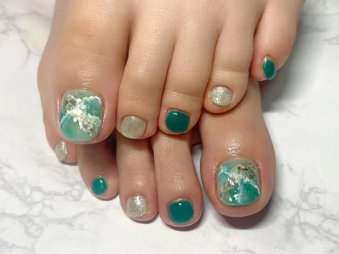 ネイル グリーン フットネイル Nail Salon KURELLYのネイルデザイン