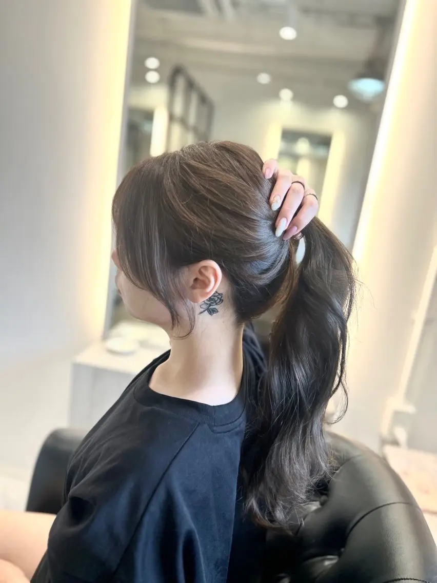 ロング カラー カット ヘアカラー トリートメント emi/髪質改善/ 韓国風/艶カラーのヘアスタイル