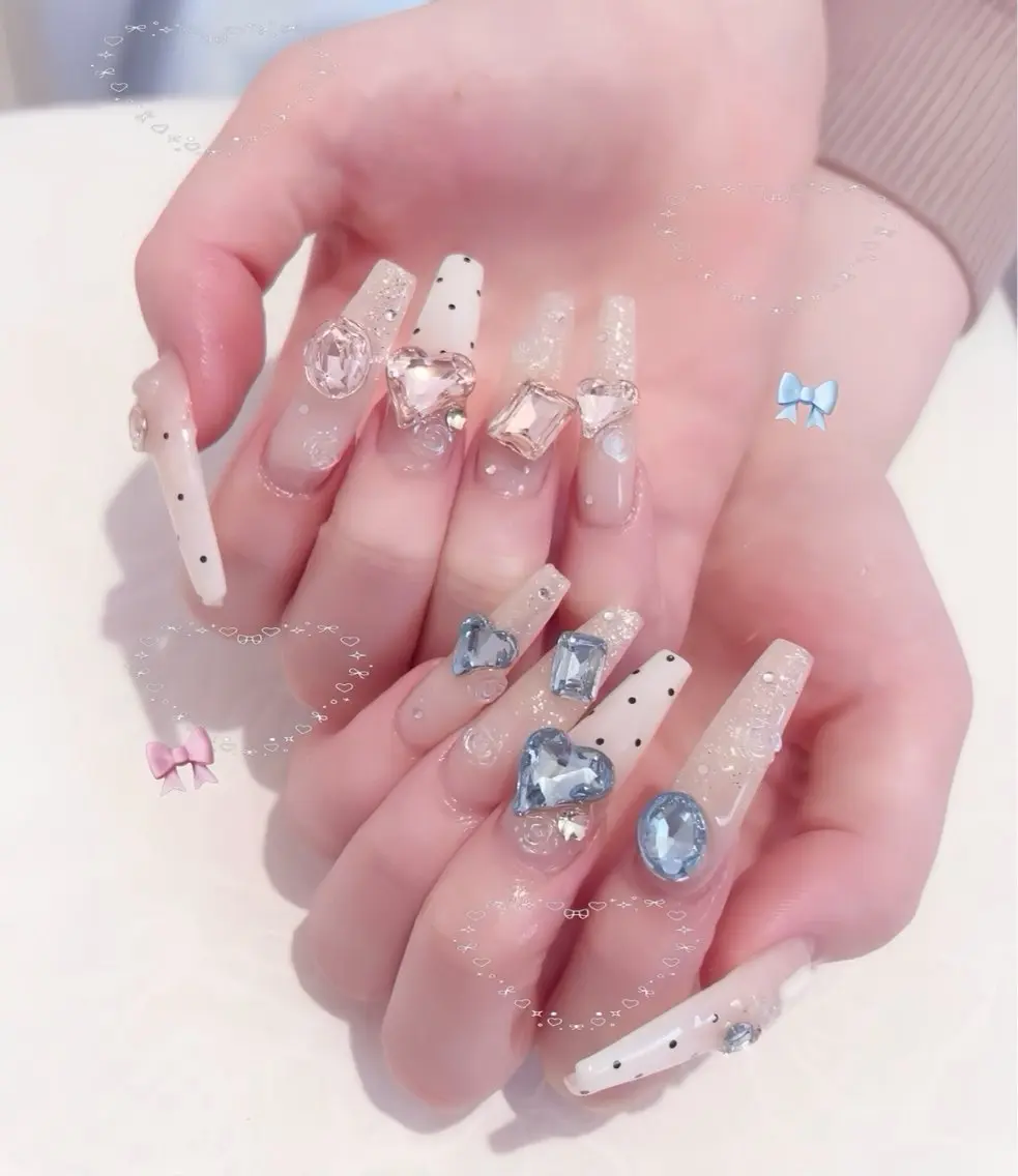 ネイル ブルー フラッシュネイル フラワーネイル ホログラムネイル キラキラネイル ハンドネイル Rin Nail 新大久保店のネイルデザイン