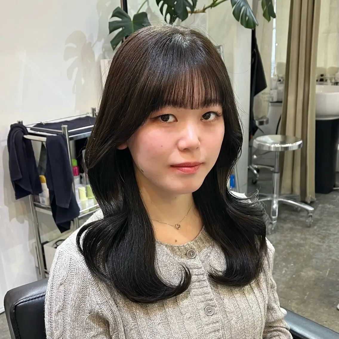 セミロング カラー グレージュ くびれヘア くびれレイヤー レイヤーカット 早朝セット☀️ レイヤー/Momoのヘアスタイル