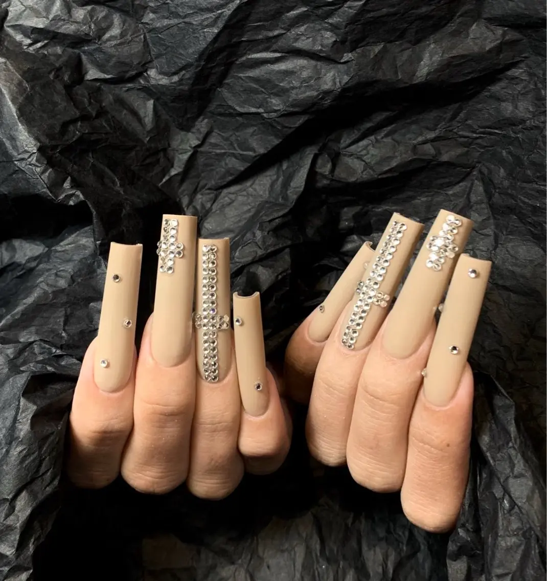 ネイル VV  Nail salonのネイルデザイン