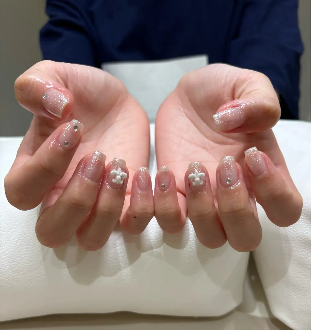 ネイル shiori .のネイルデザイン