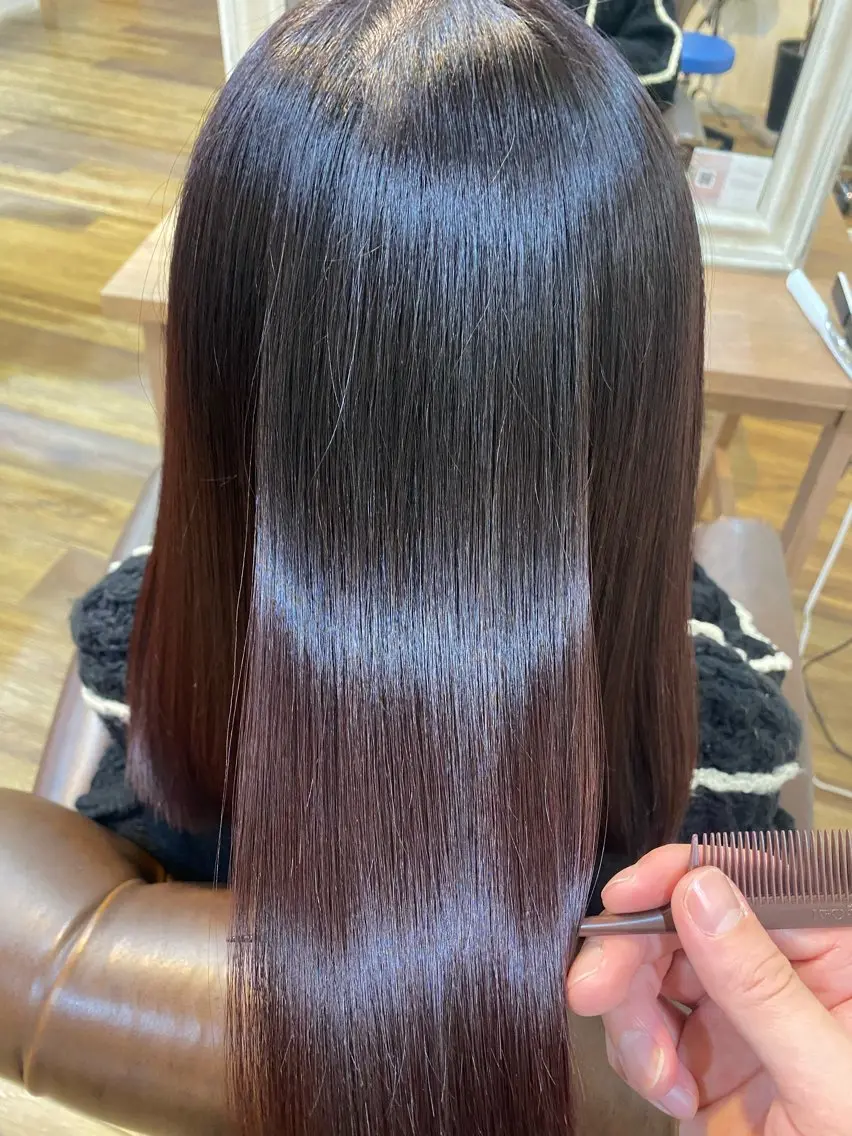 ロング カラー ヘアカラー トリートメント 服部 樹季のヘアスタイル