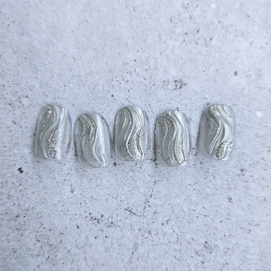 ネイル ジェルネイル キラキラネイル 持ち込み ニュアンスネイル パラジェル ハンドネイル Nailsalon manoのネイルデザイン