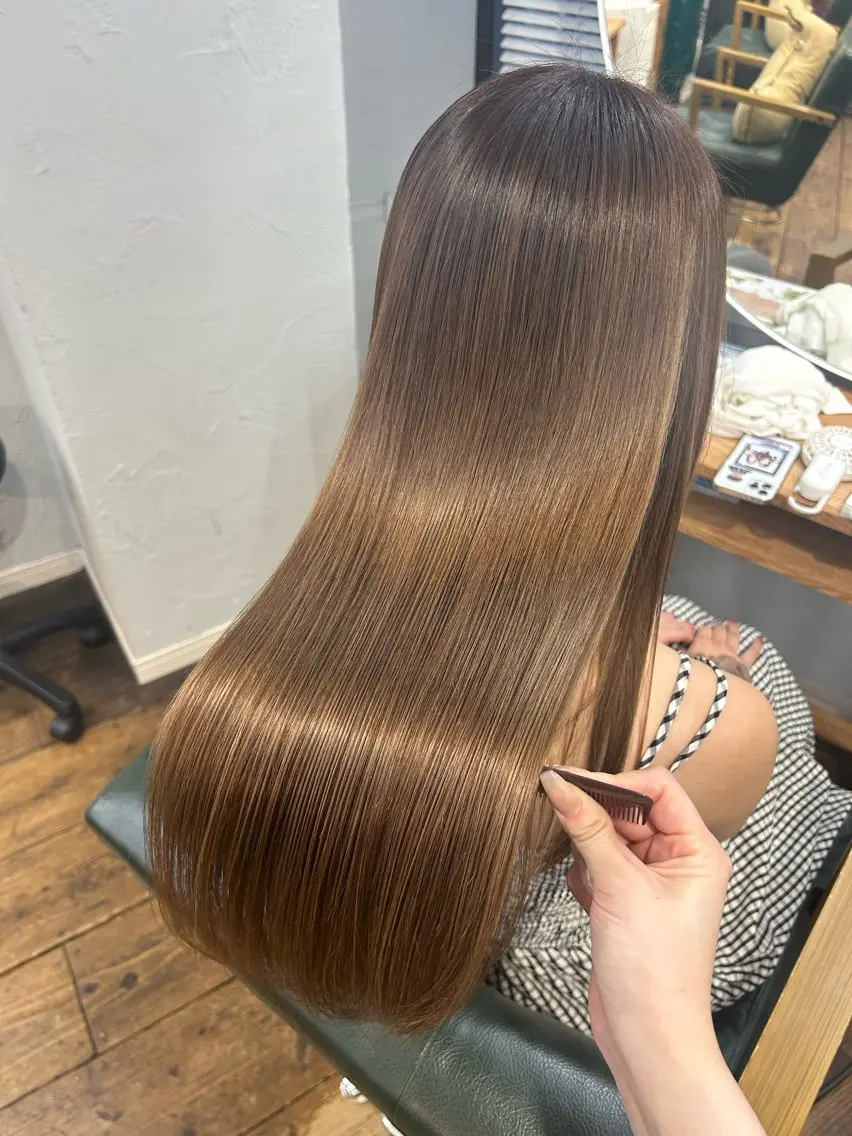 ロング トリートメント 透明感ヘアカラー chiharuのヘアスタイル