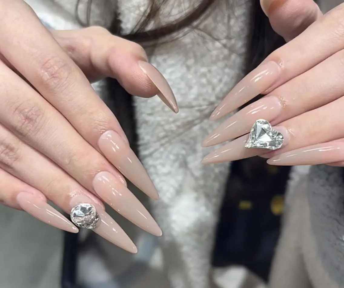 ネイル ハンドネイル 🍑 momo_nailのネイルデザイン