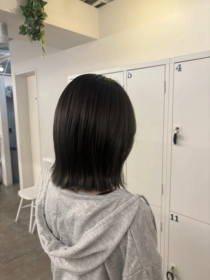 ミディアム カラー 透明感カラー ダークグレー ダークグレージュ グレージュ ボブ ヘアカラー トリートメント OMURA MINORIのヘアスタイル