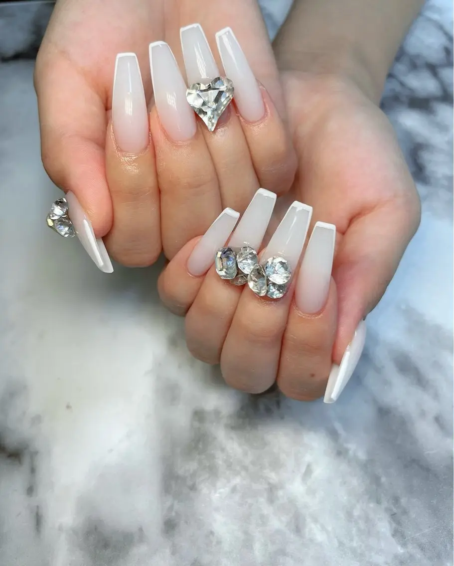 ネイル ハート ハンドネイル Kayo 💅のネイルデザイン