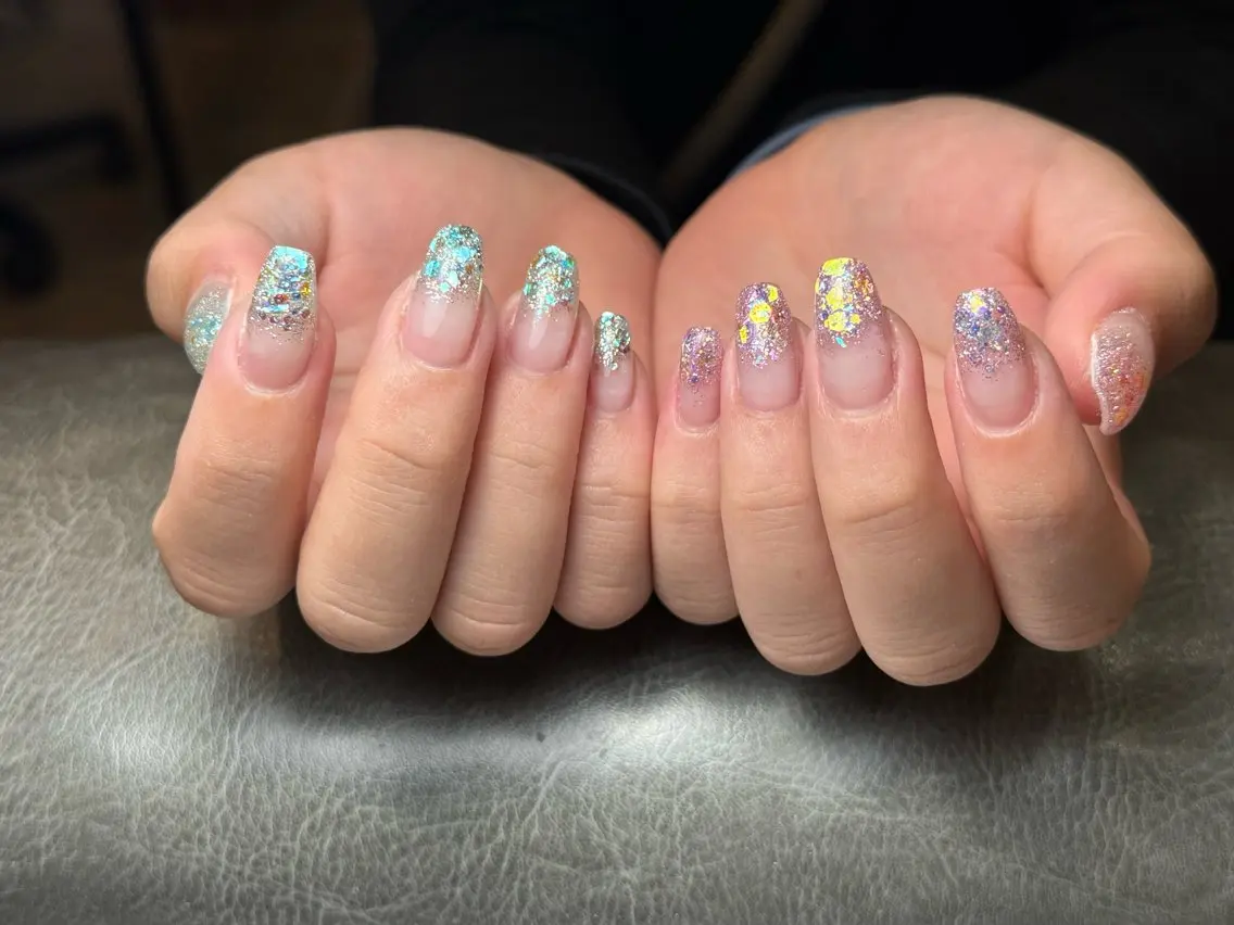 ミディアム Glossynail 〜爪屋〜のネイルデザイン