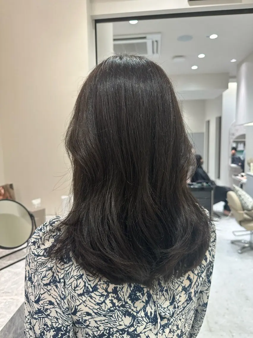 ミディアム カラー カット ヘアカラー トリートメント ヘッドスパ 韓国レイヤー✨ yasuko銀座のヘアスタイル
