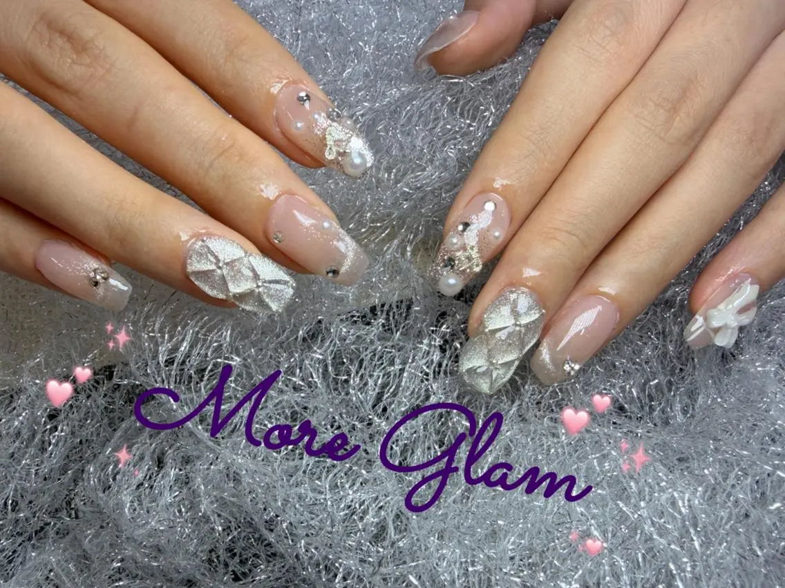 ネイル 長さ出し フットネイル フレンチネイル ジェルネイル ガラスフレンチ MoreGlam Nailsのネイルデザイン