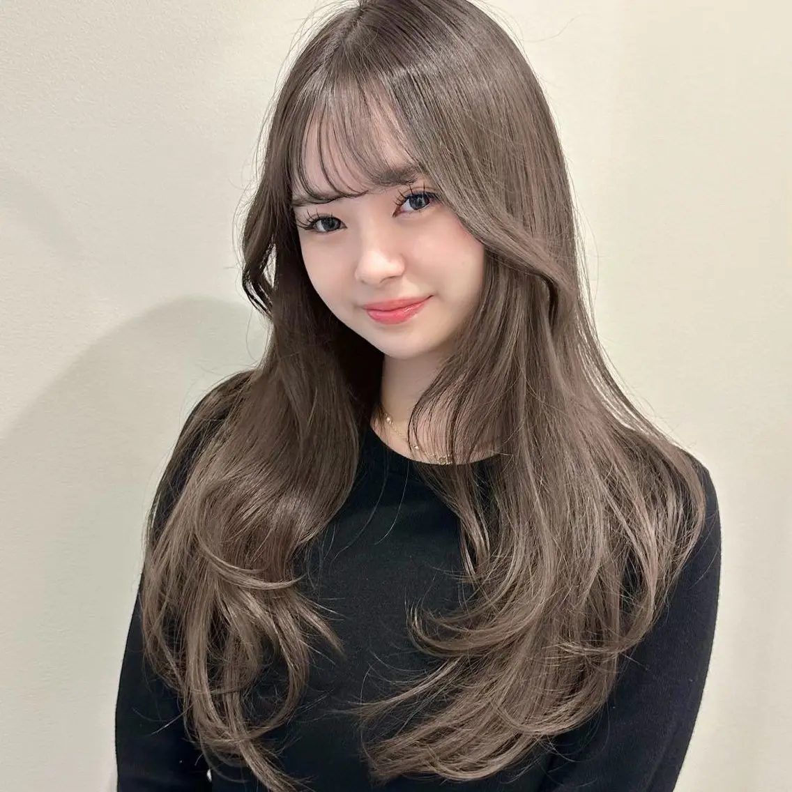 セミロング カット ヘアカラー トリートメント 🌹ハッシュカット、 レイヤー韓国ヘア🌹のヘアスタイル